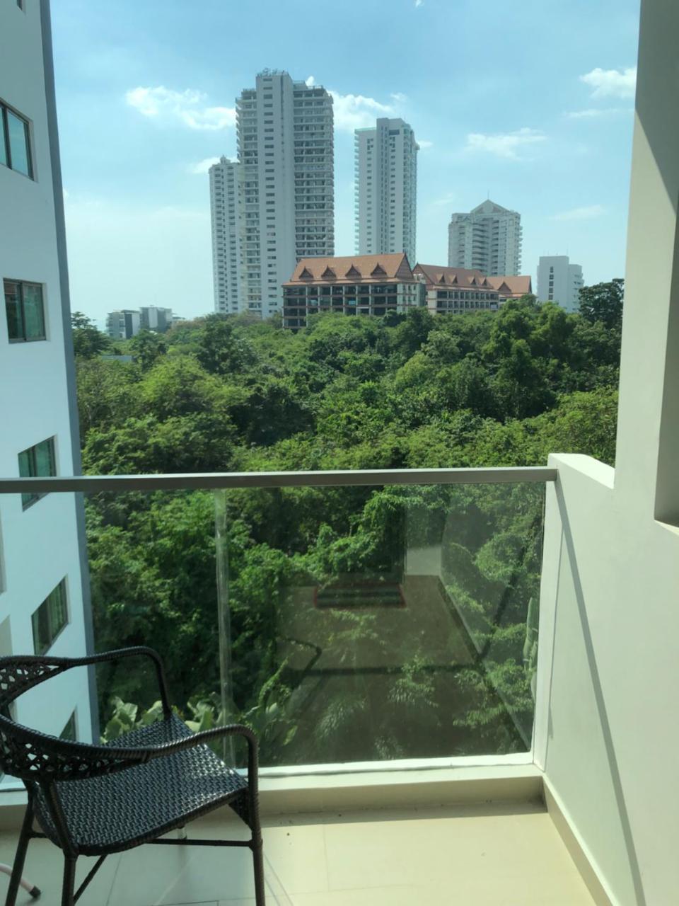 Club Royal Wongamat Apartamento Pattaya Exterior foto