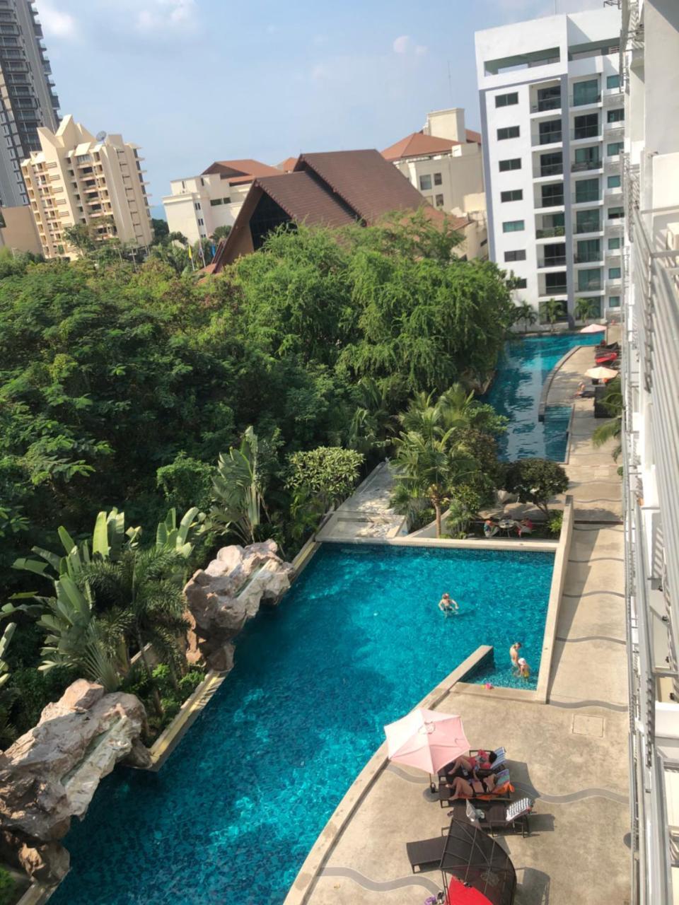Club Royal Wongamat Apartamento Pattaya Exterior foto
