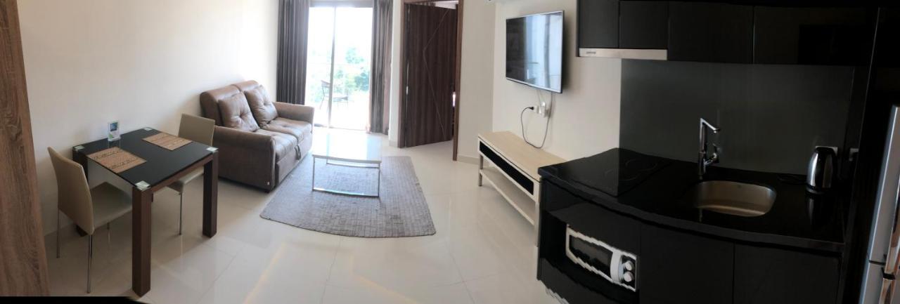 Club Royal Wongamat Apartamento Pattaya Exterior foto