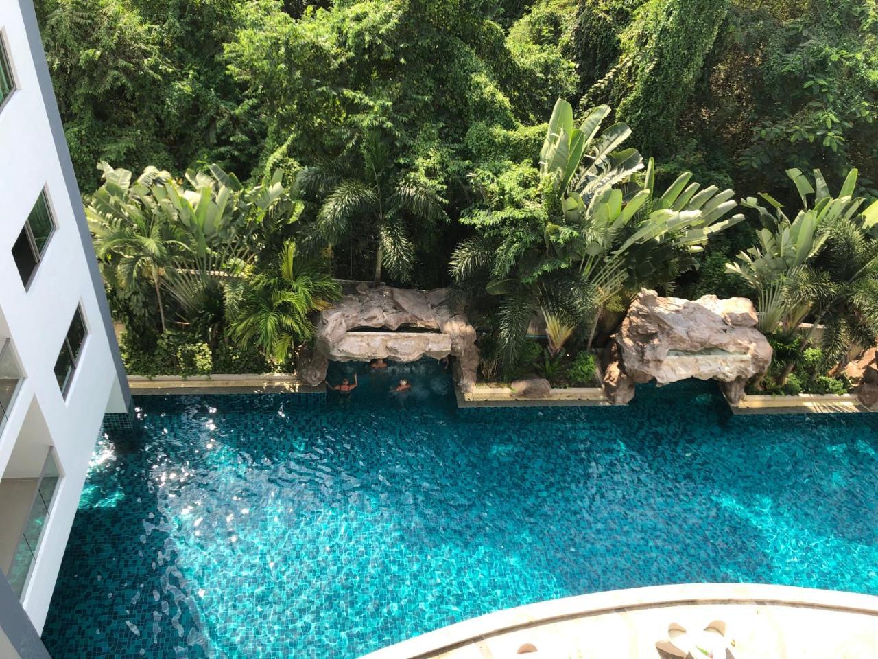 Club Royal Wongamat Apartamento Pattaya Exterior foto
