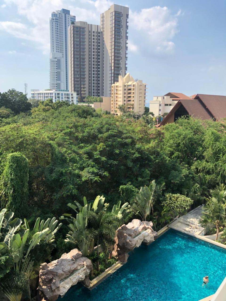 Club Royal Wongamat Apartamento Pattaya Exterior foto