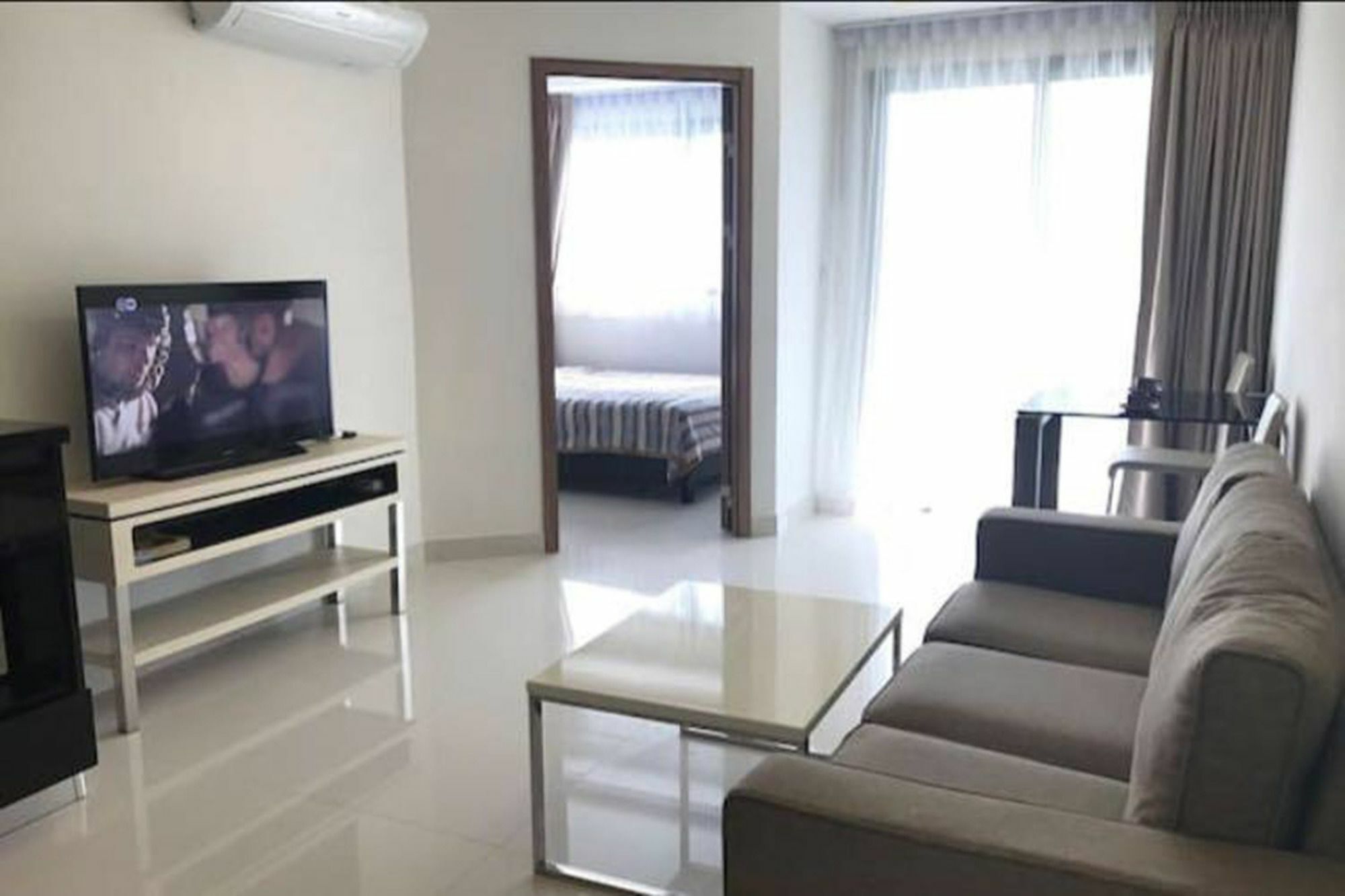 Club Royal Wongamat Apartamento Pattaya Exterior foto